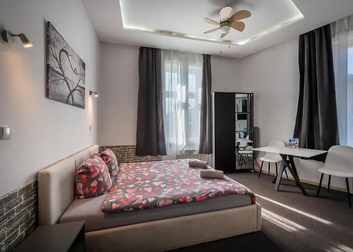 Queen Apartments